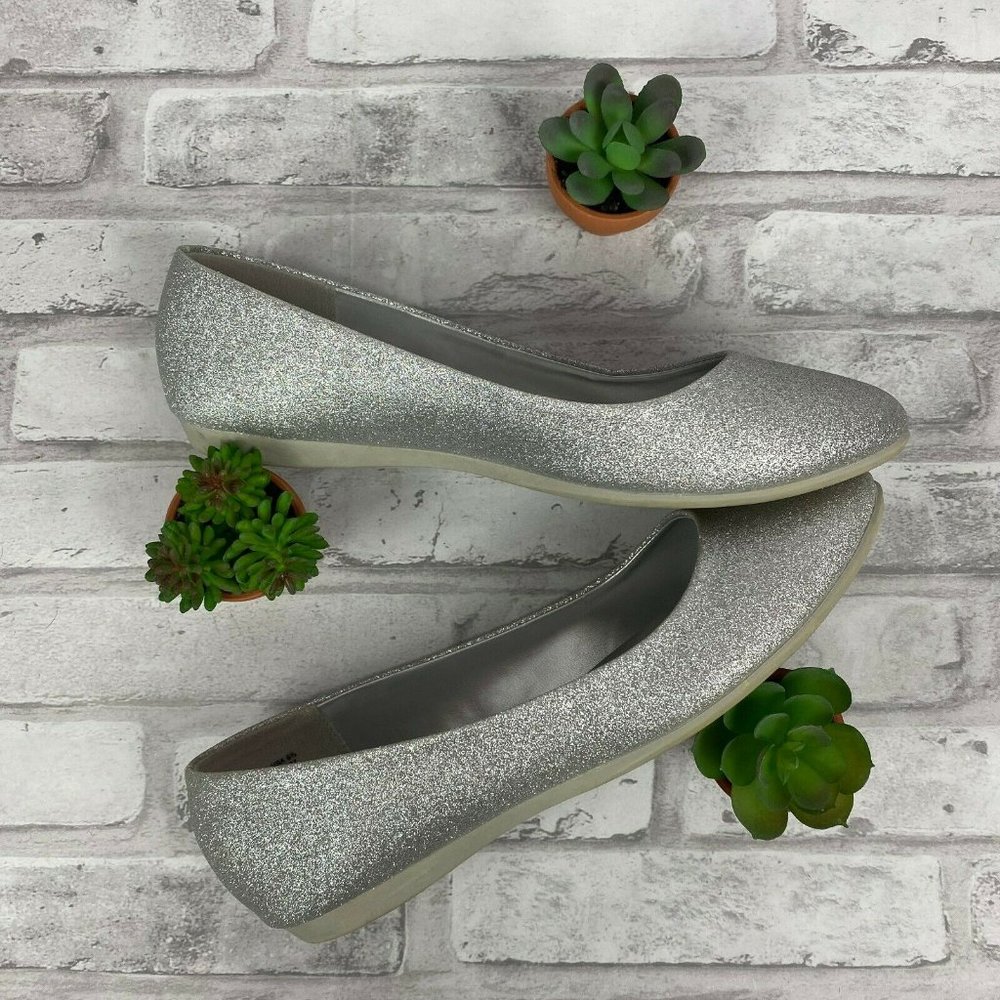 American Eagle Ballet Flats SZ 6.5 Silver Glitter